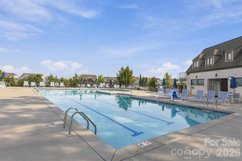 14204 Southbridge Forest Dr, Charlotte, NC 28273