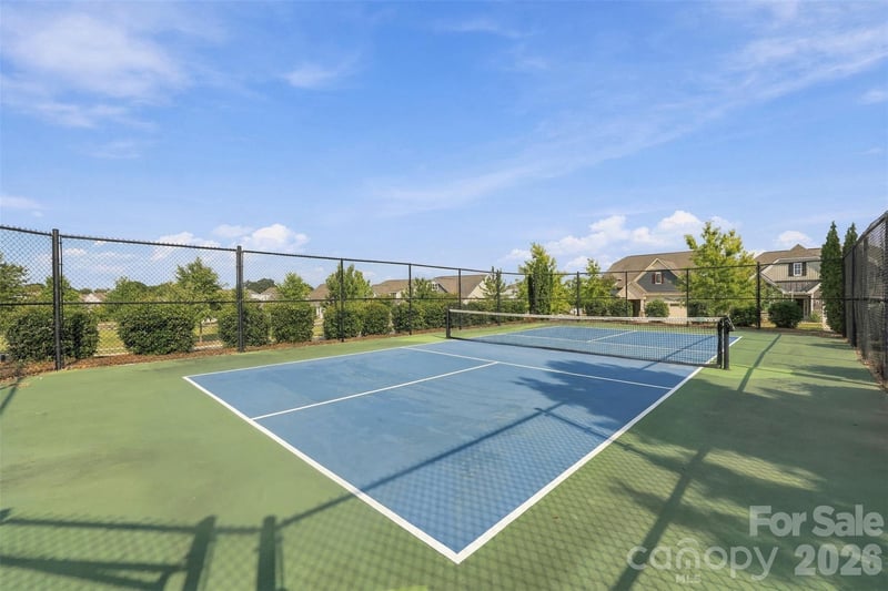 14204 Southbridge Forest Dr, Charlotte, NC 28273