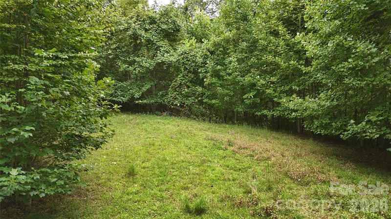 200 and 201 Fern Hill Dr, Mars Hill, NC 28754