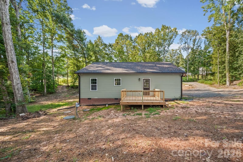 1635 Rollingwood Dr, Kannapolis, NC 28081