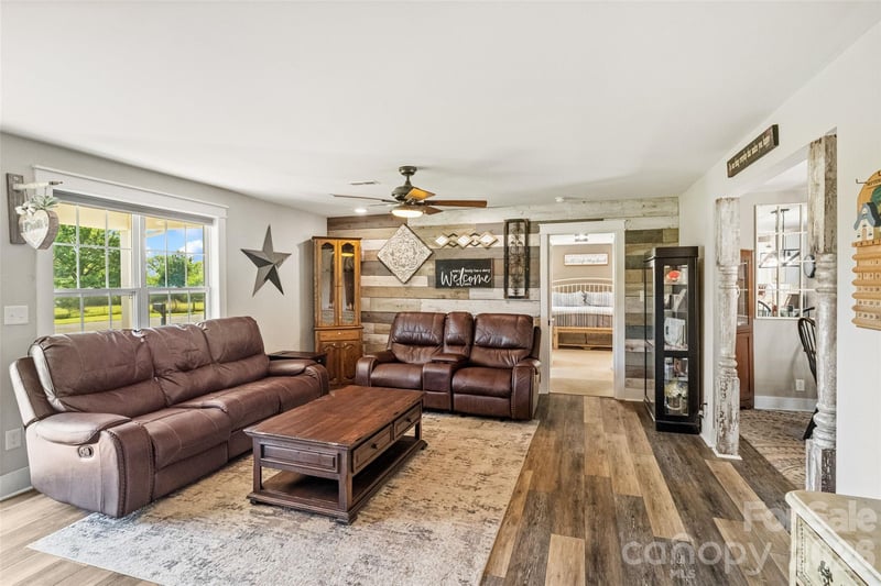 8185 Park Place Rd, York, SC 29745
