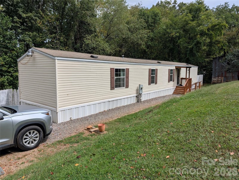 29 Herschel King Dr, Candler, NC 28715