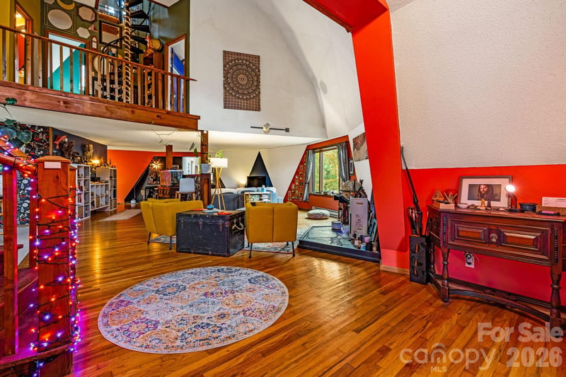425 Bob Barnwell Rd, Asheville, NC 28803