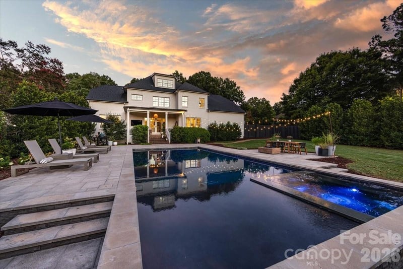 610 Lansdowne Rd, Charlotte, NC 28270