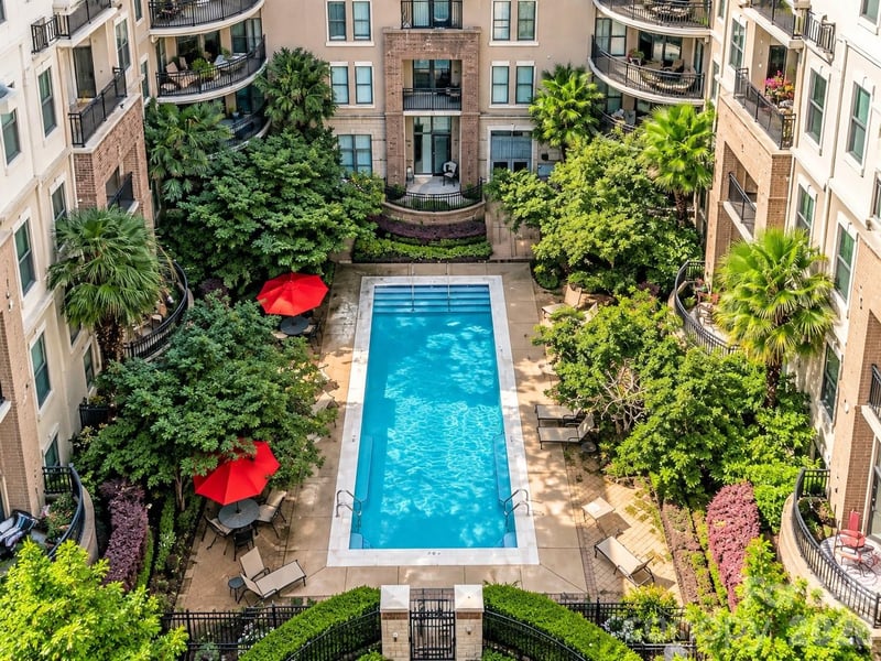 718 W Trade St #412, Charlotte, NC 28202