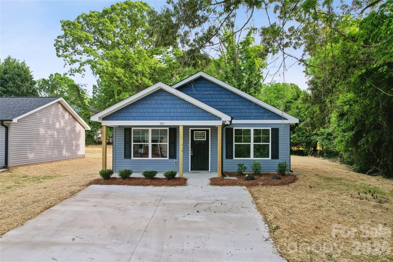 209 W 17th St, Kannapolis, NC 28081