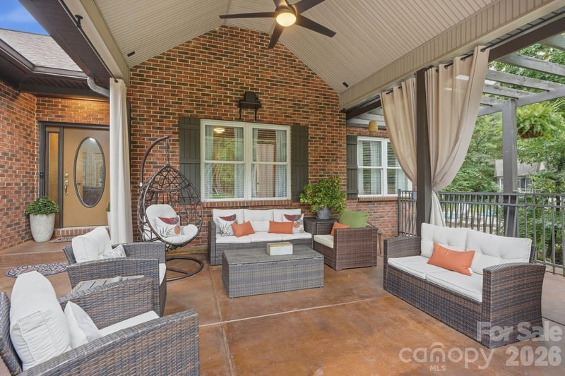 2055 Tiger Paw Ln, York, SC 29745