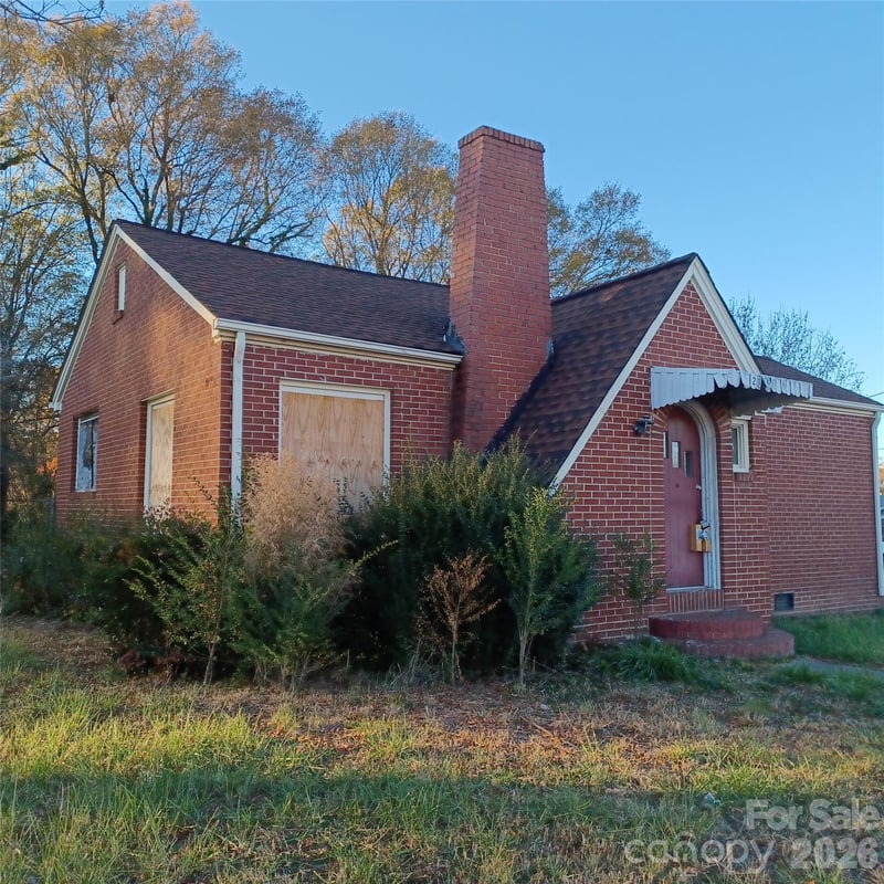 2217 S York Rd, Gastonia, NC 28052