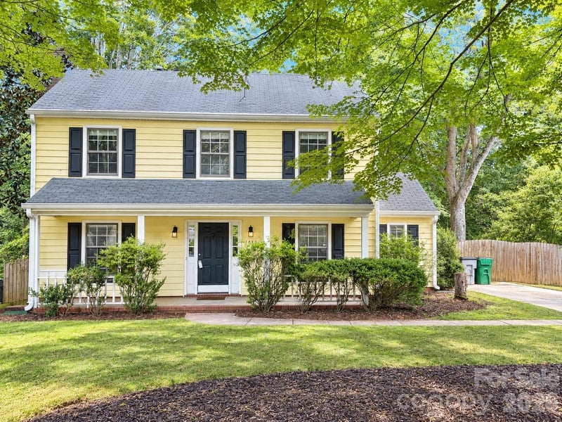 1425 Longbrook Dr, Charlotte, NC 28270