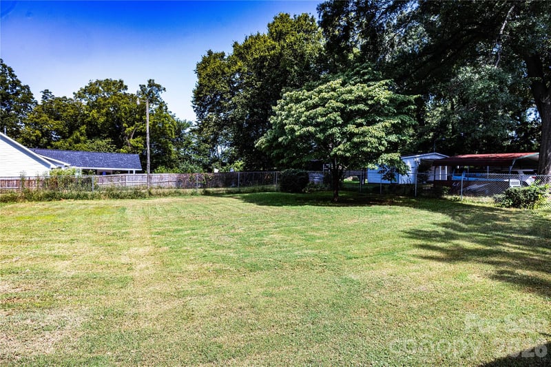 3828 Plainview Rd, Charlotte, NC 28208