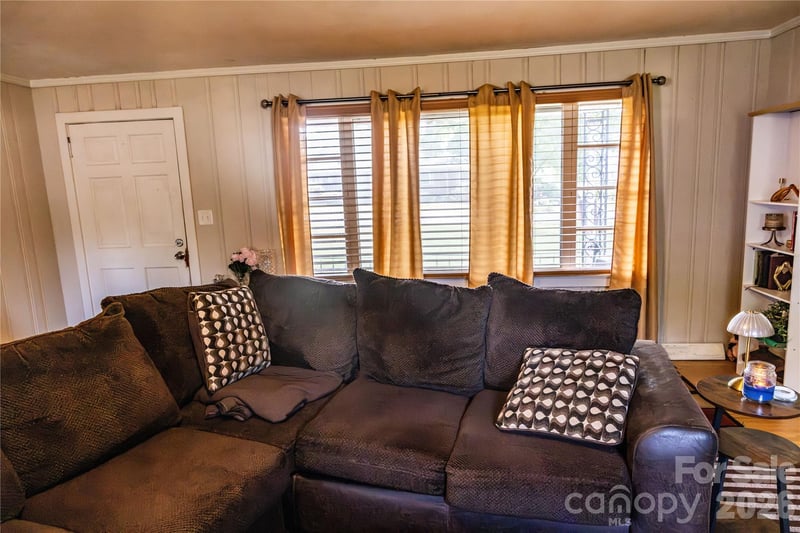 3828 Plainview Rd, Charlotte, NC 28208