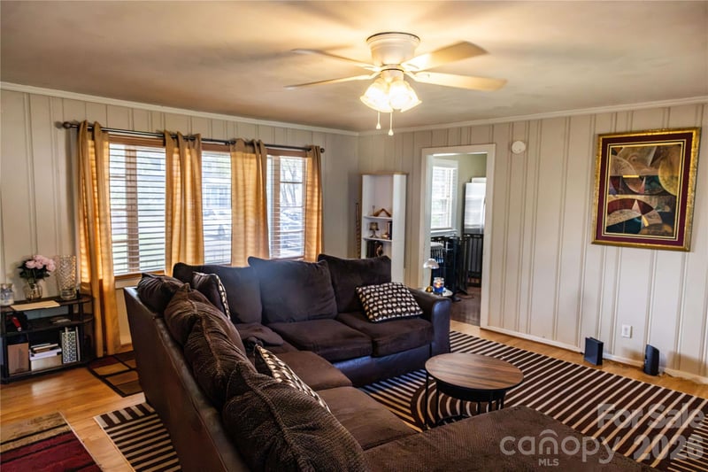3828 Plainview Rd, Charlotte, NC 28208