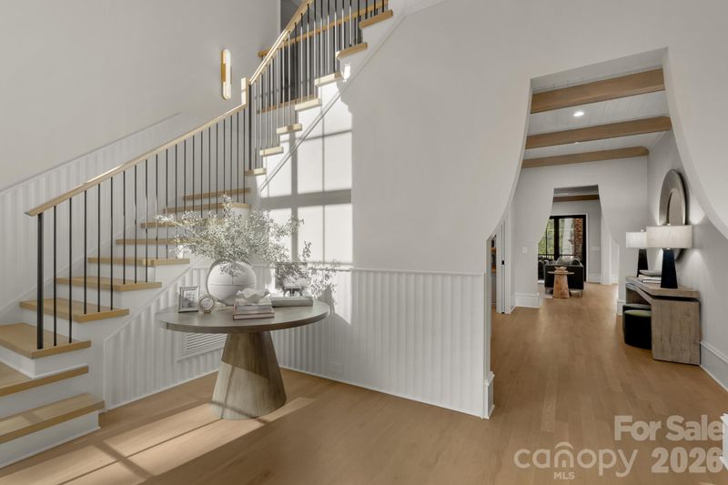 542 Lansdowne Rd, Charlotte, NC 28270