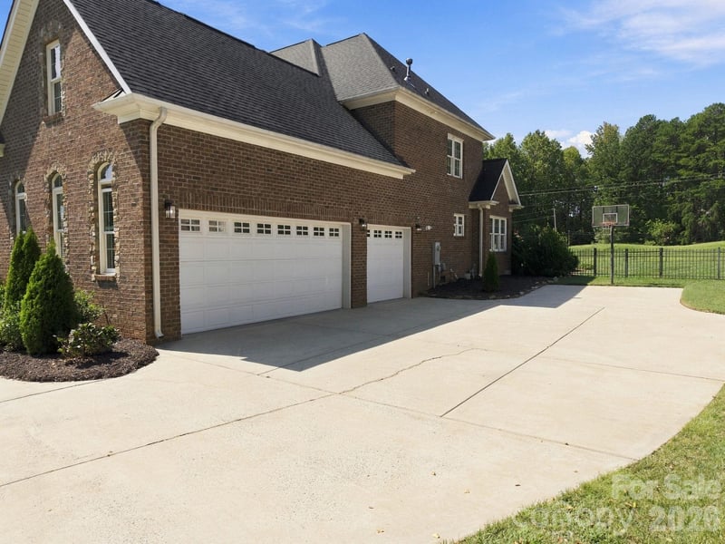 6671 Fox Ridge Cir #42, Davidson, NC 28036