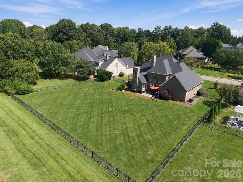 6671 Fox Ridge Cir, Davidson, NC 28036