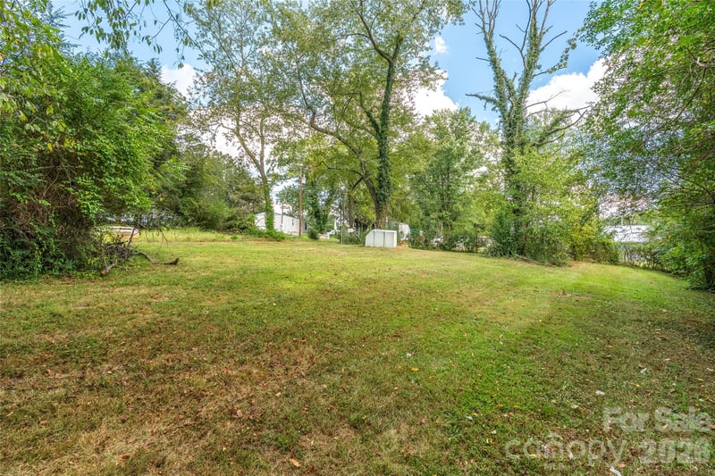 16 Arda Dr, Candler, NC 28715