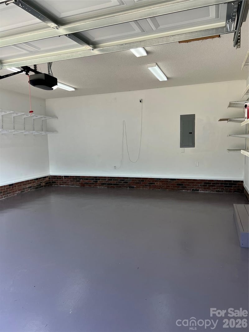 1129 Lyndsey Brooke Ct, Lincolnton, NC 28092