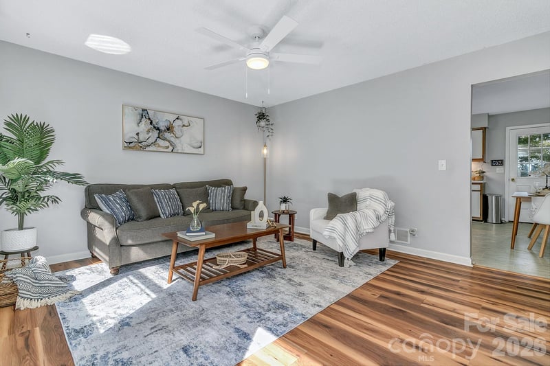 148 Stradley Mountain Rd, Asheville, NC 28806