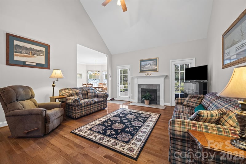 4913 Carillon Ct, York, SC 29745