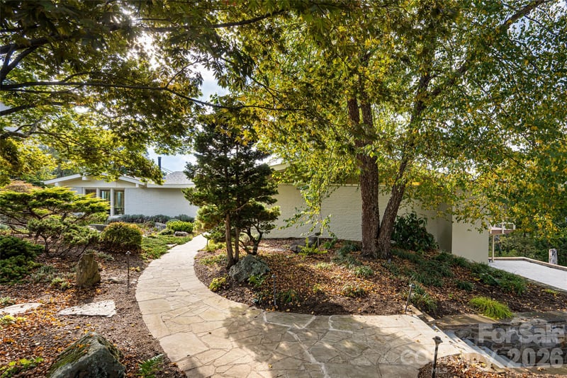 92 Horizon Hill Rd, Asheville, NC 28804