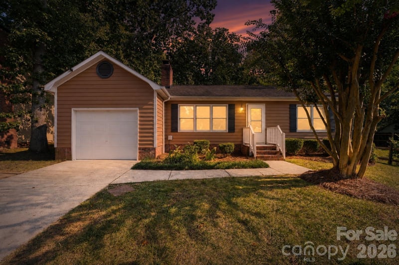 7216 Spring Morning Ln, Charlotte, NC 28227
