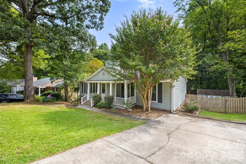 11218 Mallard Crossing Dr, Charlotte, NC 28262