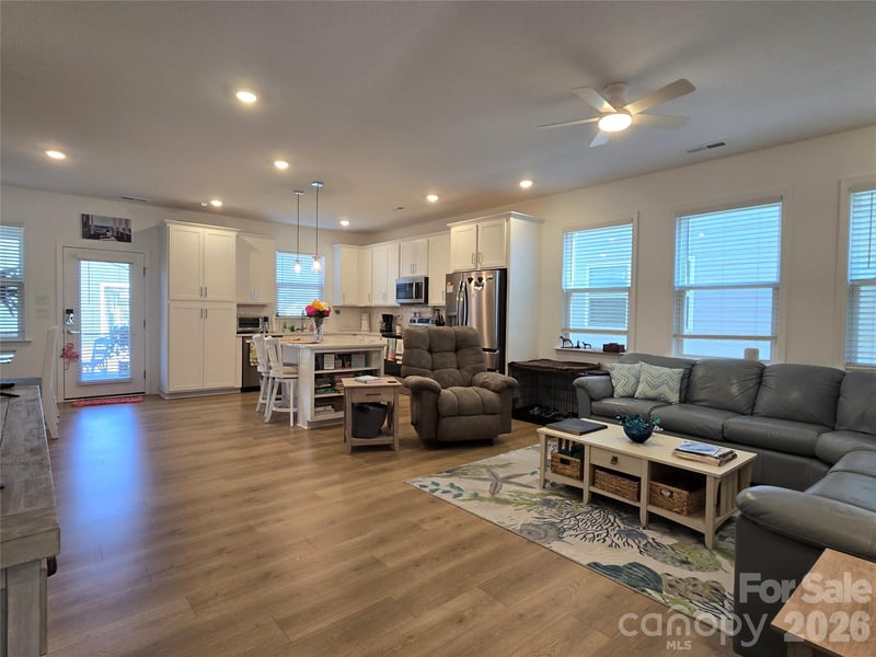 324 Sunharvest Ln, Indian Trail, NC 28079