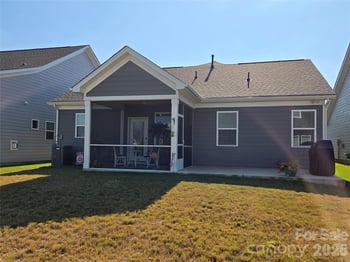 324 Sunharvest Ln, Indian Trail, NC 28079