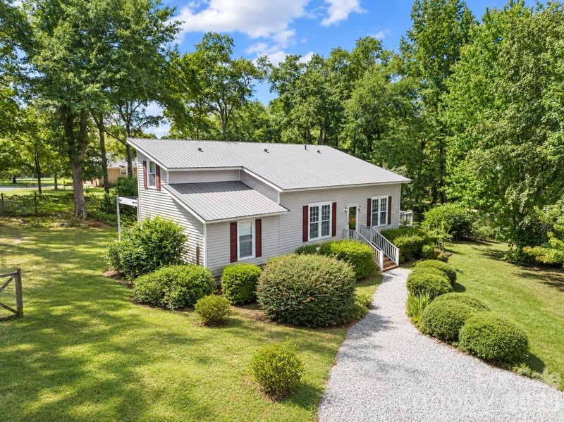 127 Kamala Rd, Kershaw, SC 29067