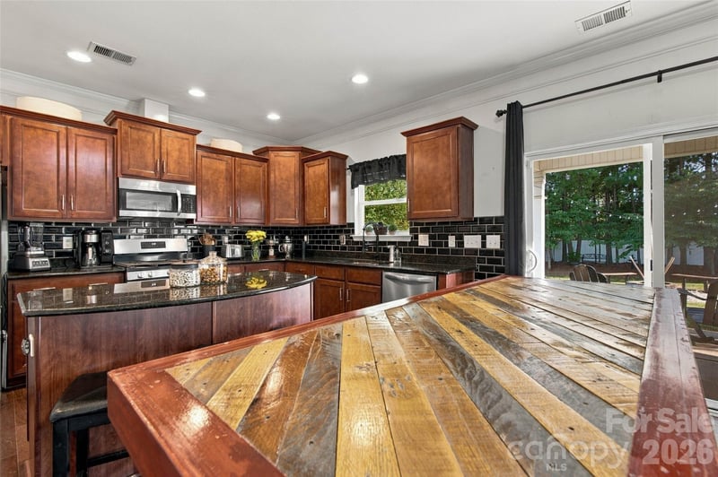 7337 Adirondack Dr, Denver, NC 28037