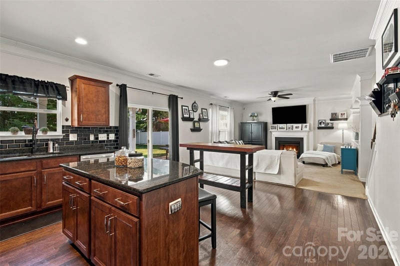 7337 Adirondack Dr, Denver, NC 28037