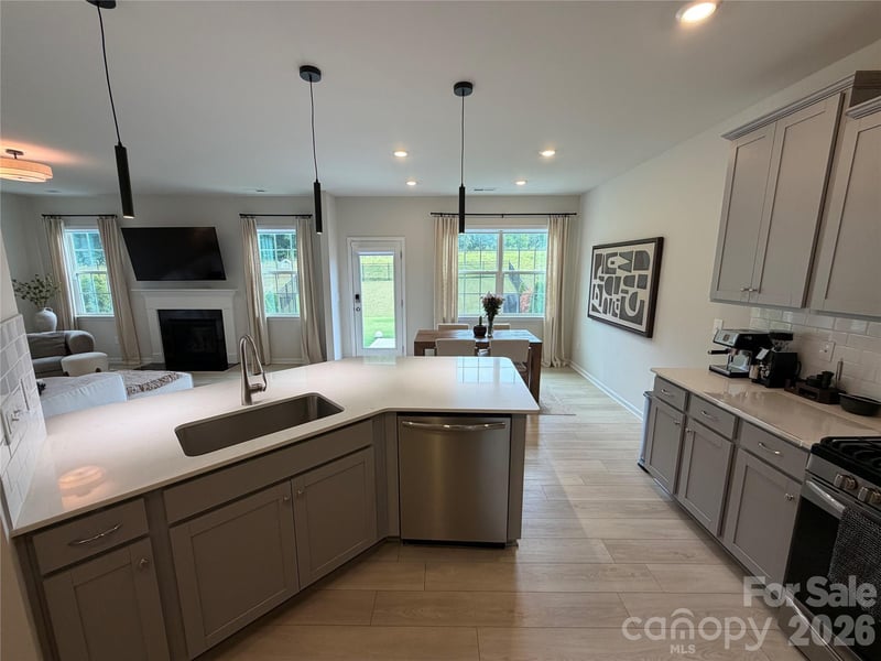 292 Runner Stone Ln, Fort Mill, SC 29715