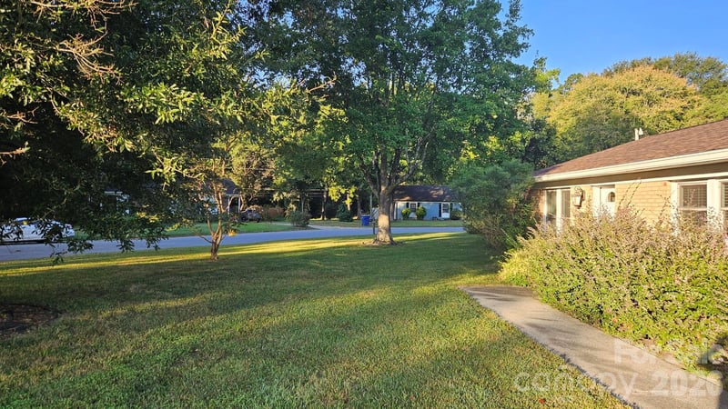 5704 Hillcrest Cir, Indian Trail, NC 28079