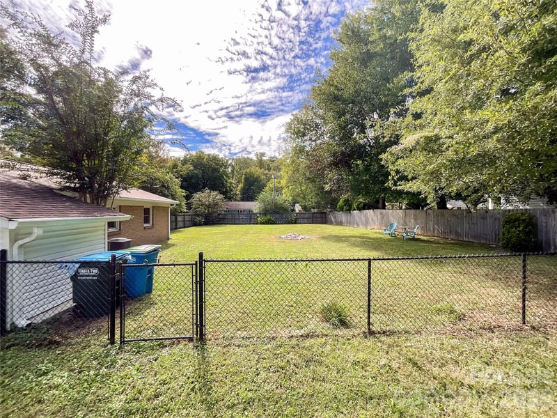 5704 Hillcrest Cir, Indian Trail, NC 28079