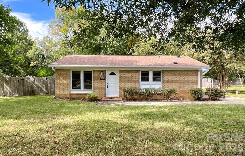 5704 Hillcrest Cir, Indian Trail, NC 28079