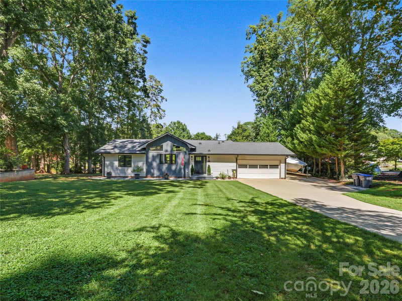 201 Wood Duck Loop, Mooresville, NC 28117