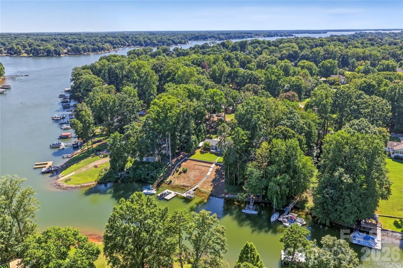 201 Wood Duck Loop, Mooresville, NC 28117