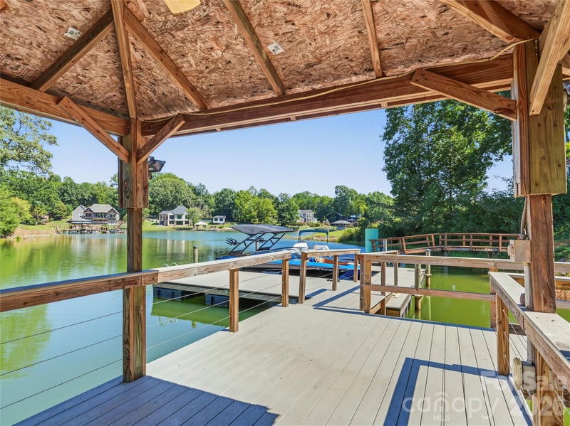 201 Wood Duck Loop, Mooresville, NC 28117
