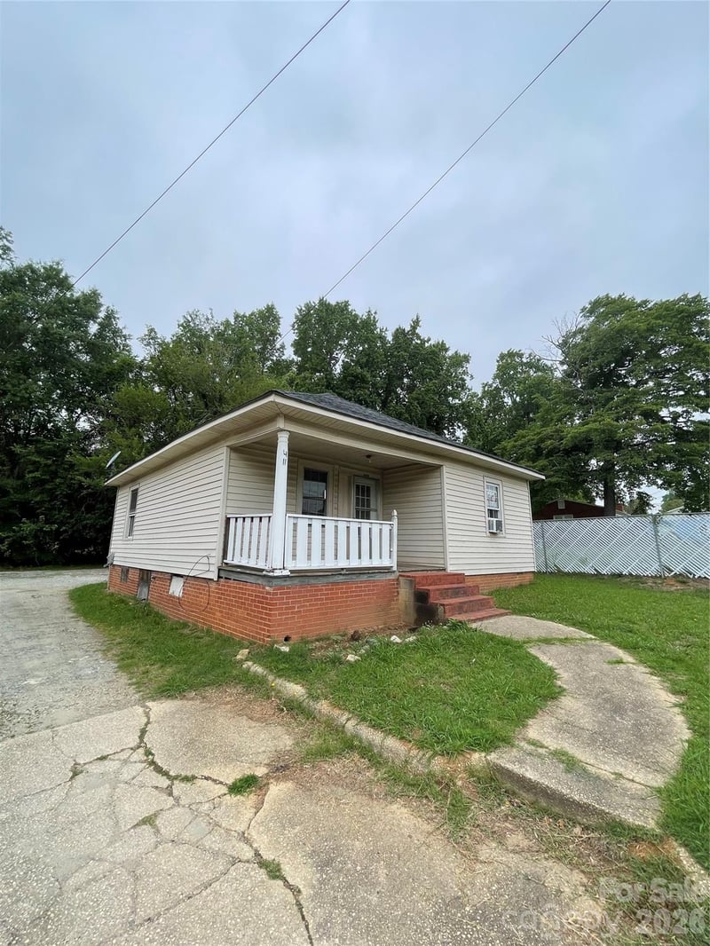 411 Klumac Rd, Salisbury, NC 28144