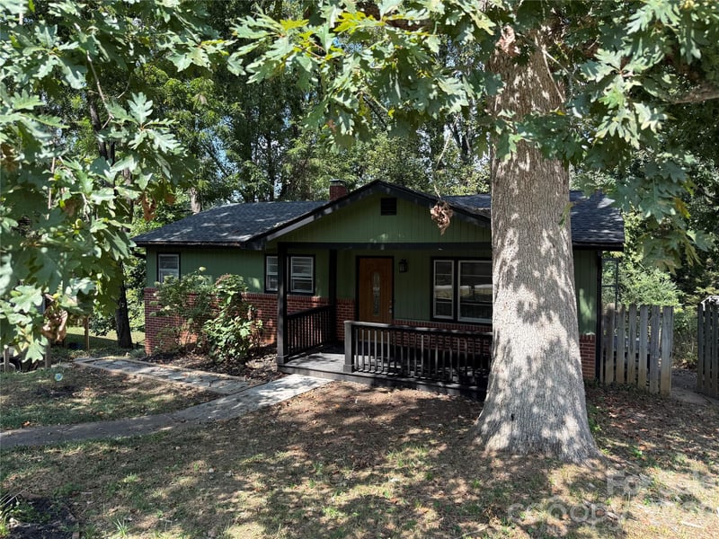 43 Rex Dr, Asheville, NC 28806