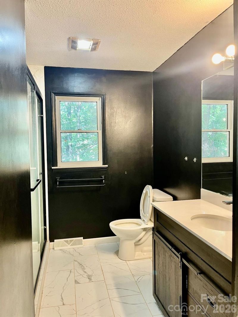 7065 Fieldcrest Ln, Denver, NC 28037