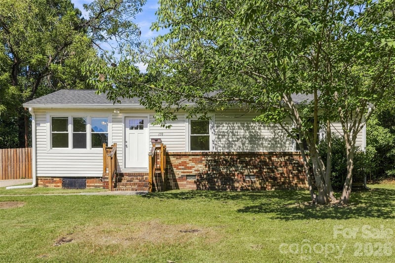 109 E Georgia Ave, Bessemer City, NC 28016