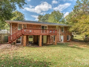 611 Reynolds Dr, Charlotte, NC 28209