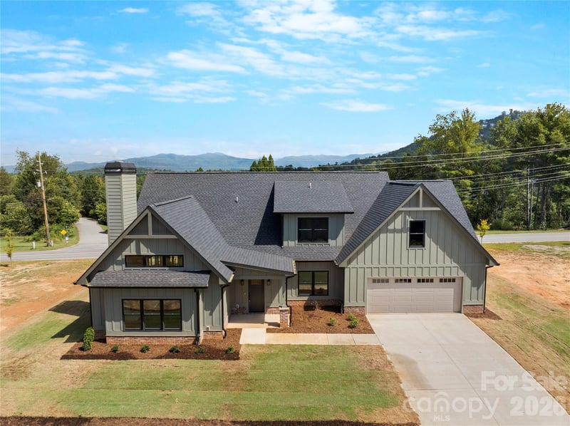 11 Sky Dr S #2, Asheville, NC 28804