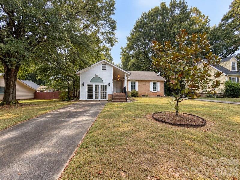 6501 Old Meadow Rd, Charlotte, NC 28227