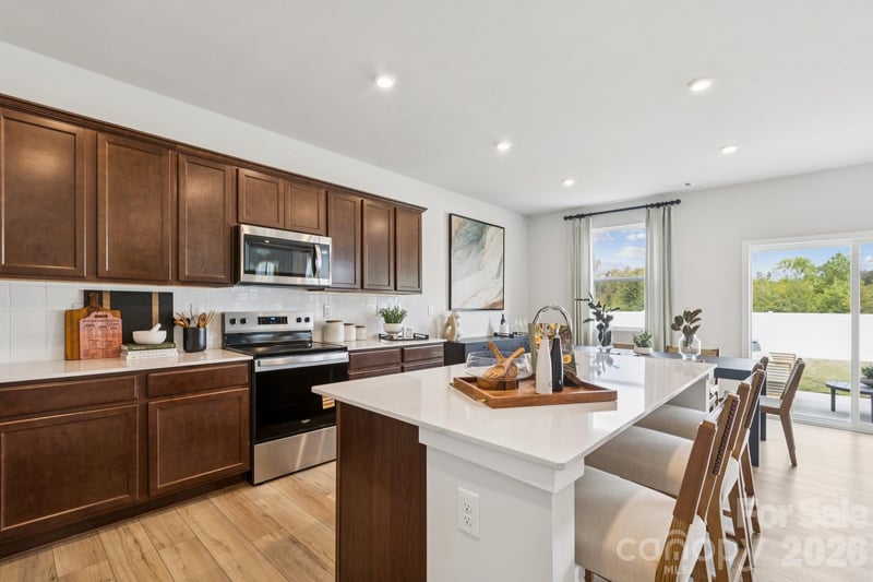 1409 Sunnybrook Ln, Newton, NC 28685
