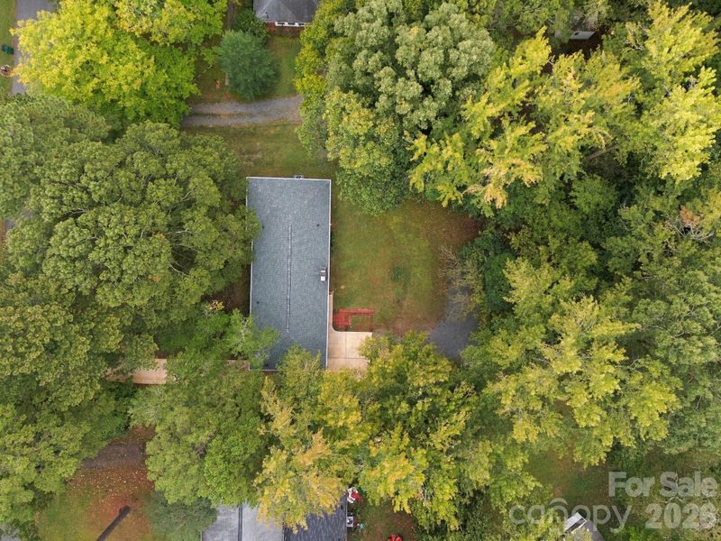 7029 Linda Lake Dr, Charlotte, NC 28215