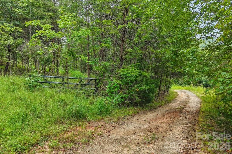 00 Clubhouse Rd, Lake Lure, NC 28746