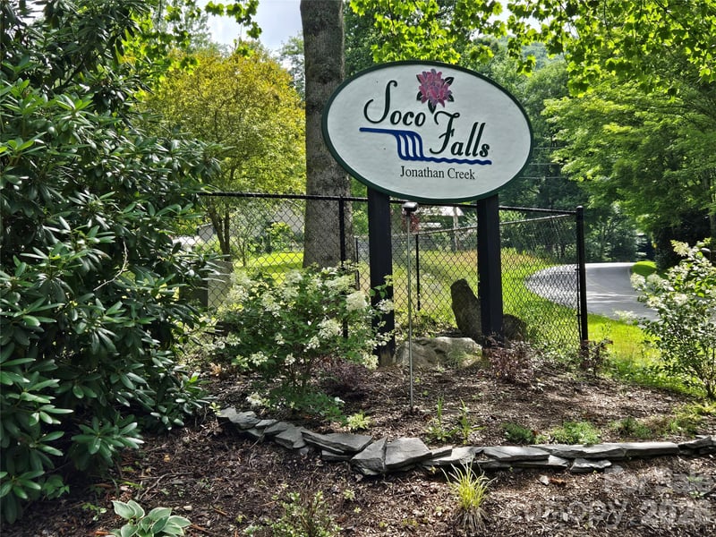 102 Tenderfoot Trl #102 & 103, Maggie Valley, NC 28751