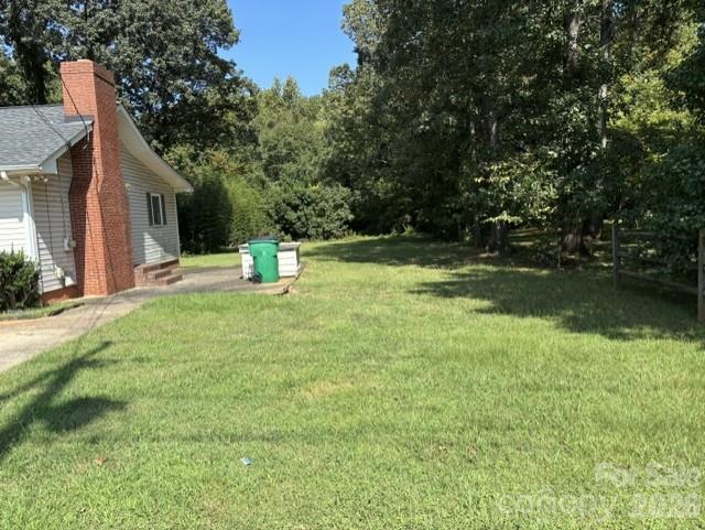 7331 Mallard Creek Rd, Charlotte, NC 28262